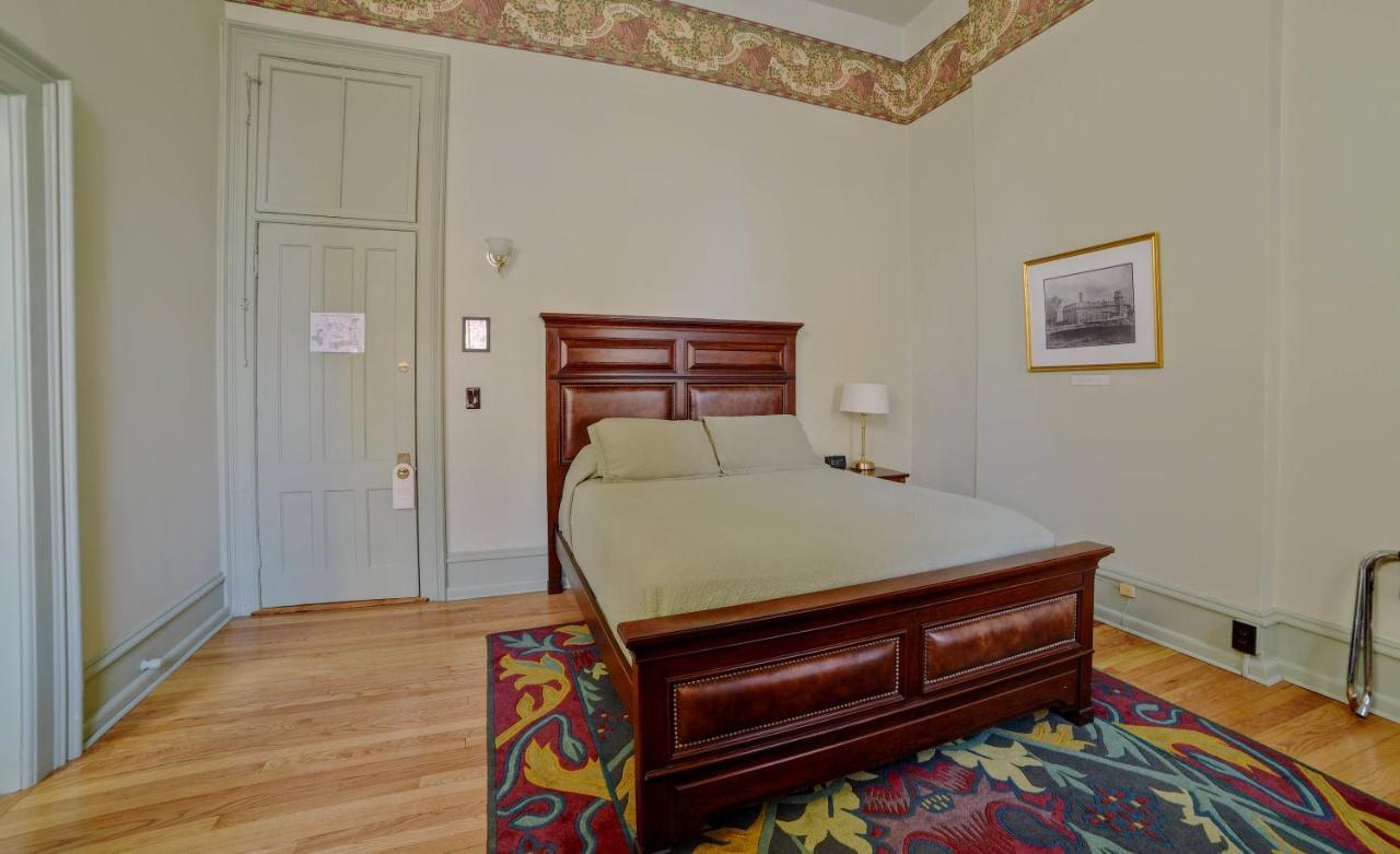 Oneida Community Mansion House Hotel Exterior photo